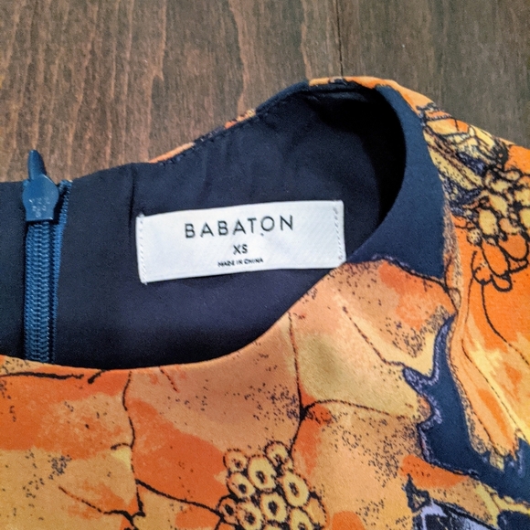 Summery Babaton Top 💕 - Picture 3 of 7